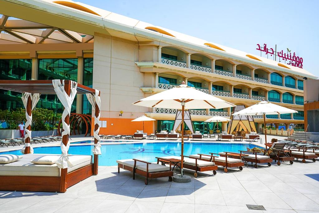 Mövenpick Grand Al Bustan